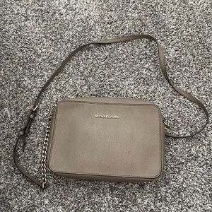 MICHAEL Michael Kors Jet Set Large East West Crossbody